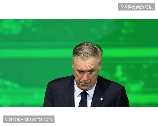 安切洛蒂需在世界杯开赛前，解决球队在热身赛中暴露出的由攻转守时肋部保护不力的问题
